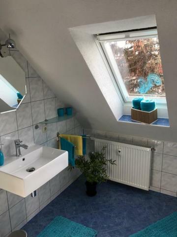 Liebevoll Eingerichtete Ferienwohnung Im Dg Zwenkau Exterior photo